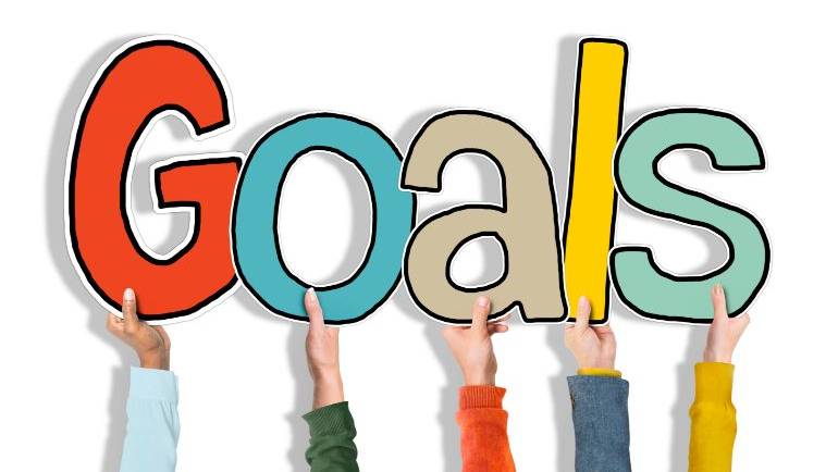 Hands up if you achieved last New Year’s resolutions!